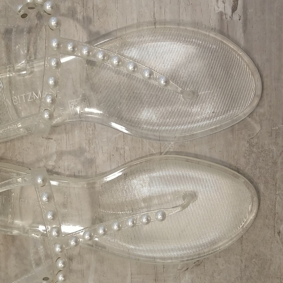 💕STUART WEITZMAN💕 Goldie Jelly Sandal Thong ~ Clear Pearl Embellishments 12 - Picture 8 of 15